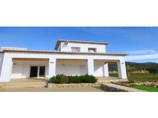 4 Bedrooms - Villa - Alicante - For Sale