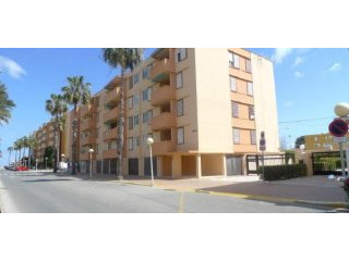 Centrally Located 3 Bedroom Apartment..
