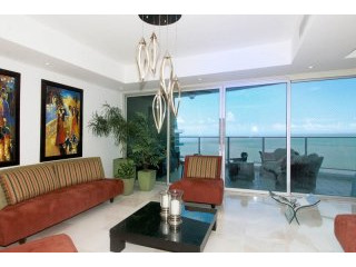 Best furnished oceanfront PACIFIC..