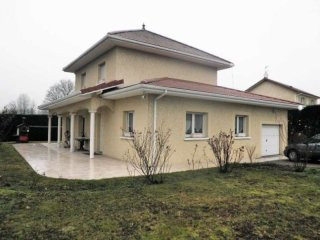 Detached House and Nice Plot