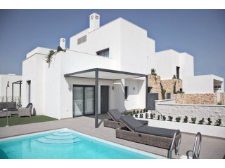 3 Bedrooms - Villa - Alicante - For Sale