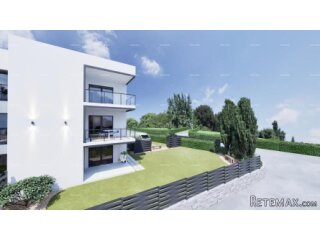 Peroj! Prodaja stanova s pogledom na more, u novom..