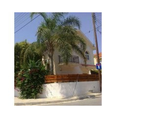 House for rent walking distance to..