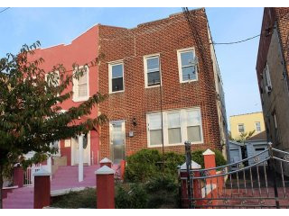 5 bedroom Flat For Sale: 2863 Dewey..