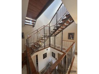 VILA 425.99 m2 + 1294 m2 DVORIŠTE - PRILIKA