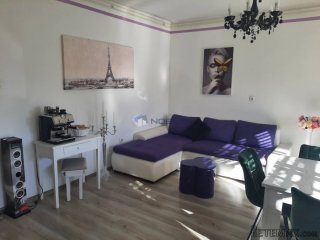 Zagreb, Stenjevec, 250m2 vrt, 93m2, vrlo ugodna obiteljska..
