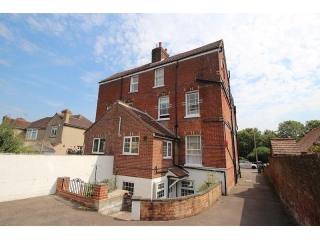 1 bedroom Flat For Sale: Wickham Road..
