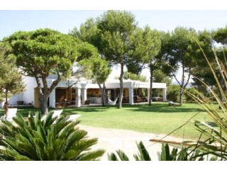 Nice property with sea views