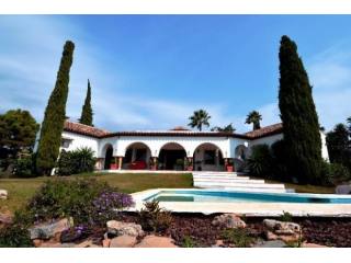 4 bedroom detached villa for sale