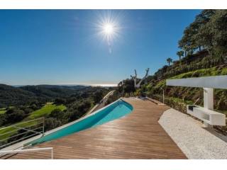 6 bedroom detached villa for sale