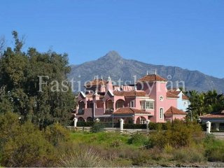 Nueva Andalucia - Puerto Banus, , 4..