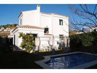 Villa for Sale in Alcaucin, Alcaucin..