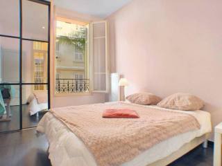 2 bedroom Just Renovated 55m2, 2 min..