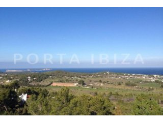 High quality, modern villa near Cala..