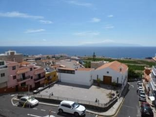 Village House For Sale in Guia De..