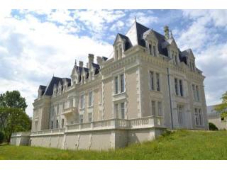 Castle For Sale: 16000 COGNAC