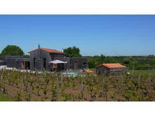 6 bedroom House For Sale: 79260 NIORT