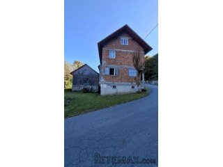 VRBOVSKO KUĆA KRAJ KUPE