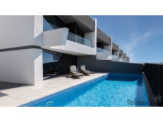 Beautiful small-scale new construction project in Torre del..