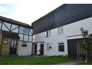 3 bedroom house in QUEENBOROUGH