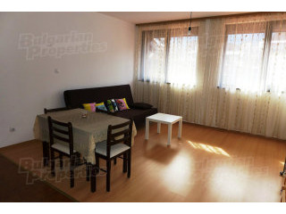 Comfortable Home In Quiet Residential..