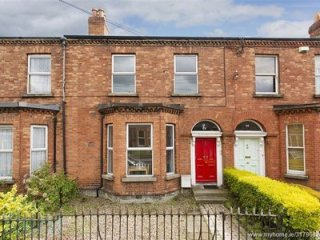 70 Beechwood Avenue Lower, Ranelagh..