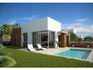 * 3 Bed Detached Villa with Large..