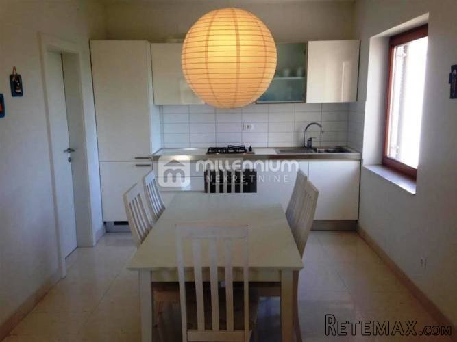 Otok Krk, Grad Krk, 300m2, novija urbana vila samo 20.. - 3
