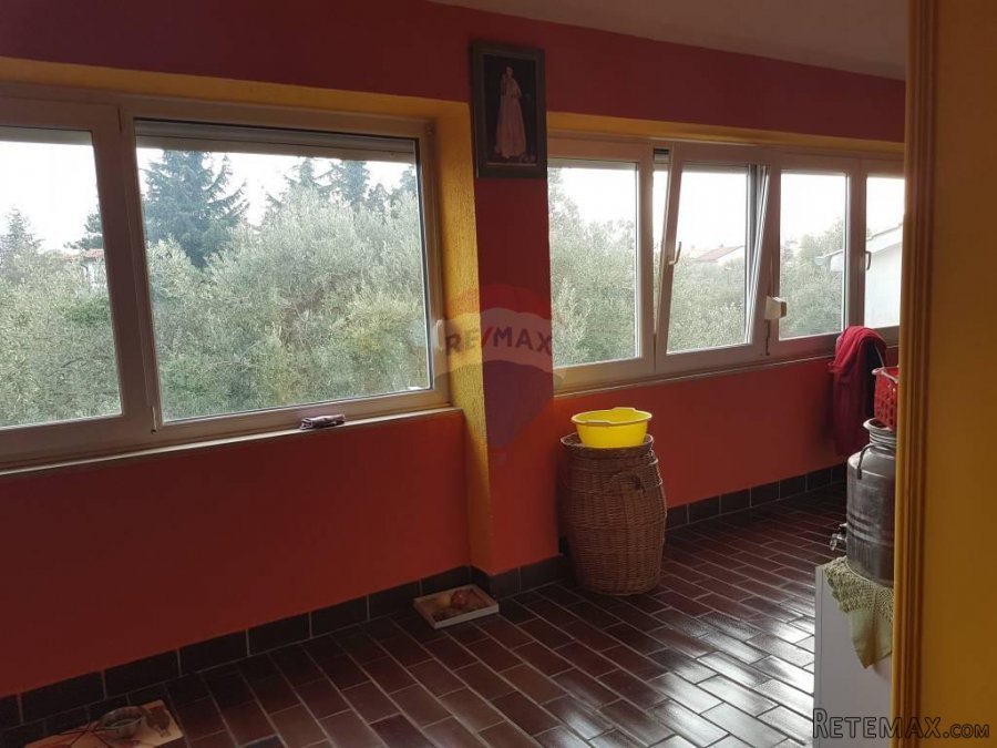 Prodaje se prostran stan od 120m2 s dvorištem - 4