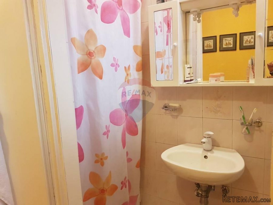 Prodaje se prostran stan od 120m2 s dvorištem - 8