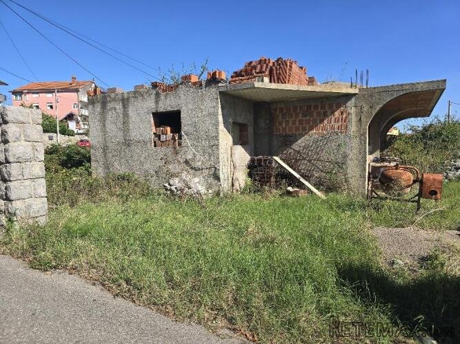 EKSLUSIVNO-ZAMET-Kuća-započeta gradnja
