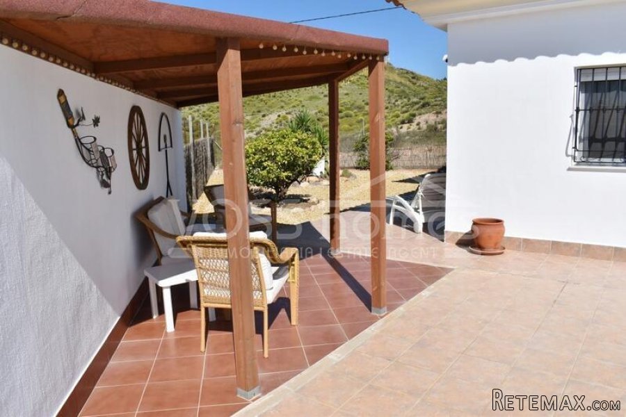 NEW & EXCLUSIVE TO VOSS HOMES - A pristine condition.. - 11