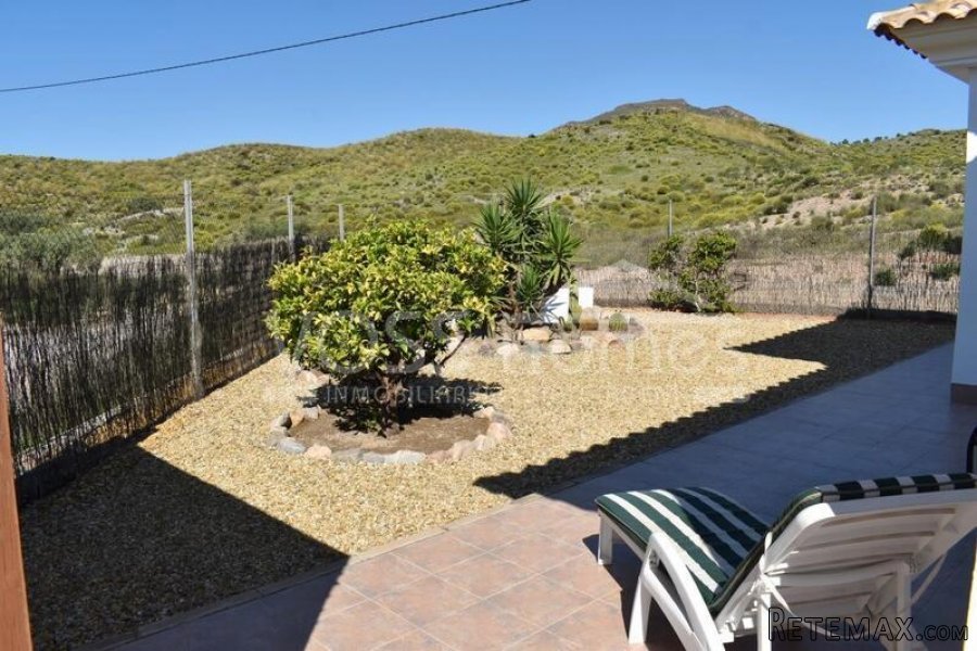 NEW & EXCLUSIVE TO VOSS HOMES - A pristine condition.. - 12