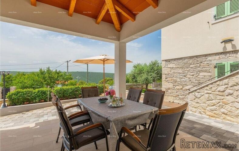 Trget – Prelijepa kuća s panoramskim pogledom na more - 3