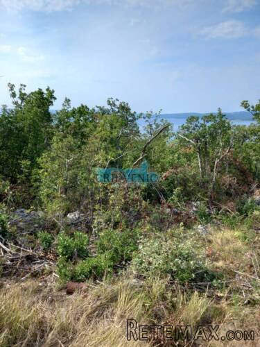 CRIKVENICA - PARCELA S GRAĐEVINSKOM DOZVOLOM ZA VILU