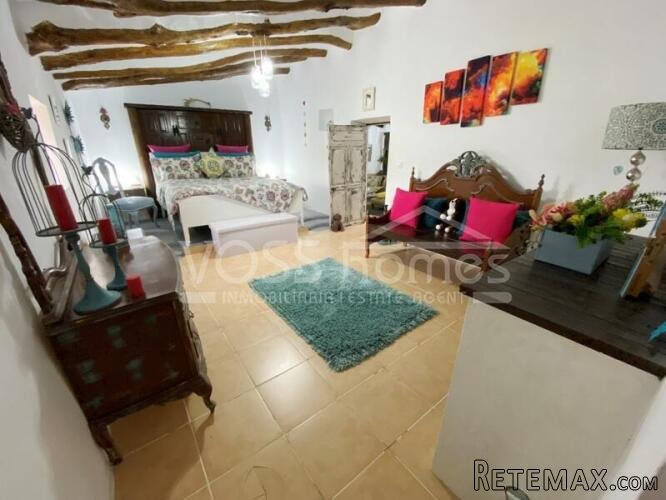 RESERVED/SALE AGREED 2024 & NEW & EXCLUSIVE LISTING TO VOSS.. - 17