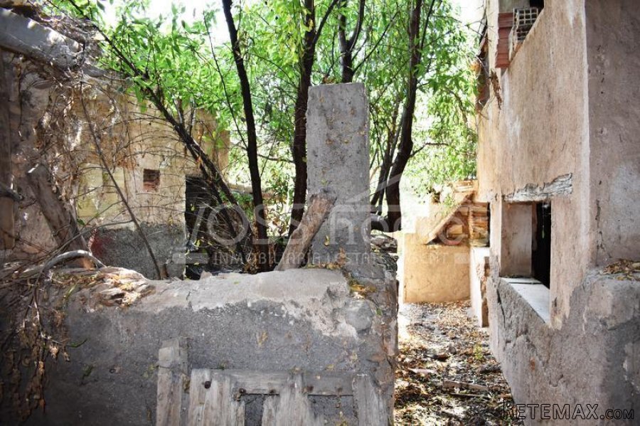 A spacious 2 storey village property of 291m2 currrently.. - 18