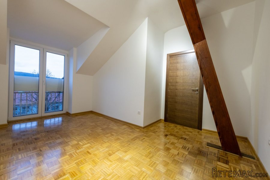 Kanarevo brdo-2,5-67m2-renoviran-vlasnik - 18