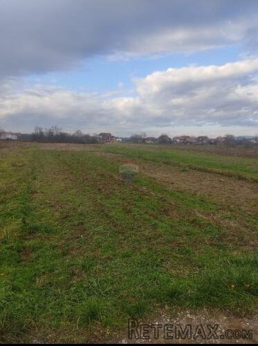 Odranski Obrež - građevinsko zemljište 3300 m2 - 2