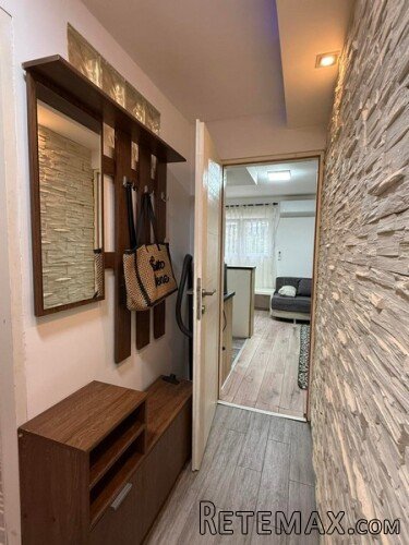 Voždovac,Lekino brdo,Tikveška,jednoiposoban 24m2,iznajmljuje - 4