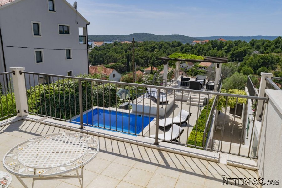 Brač, Milna - kuća s bazenom, 4 apartmana, 250m2, 670m2 o.. - 5