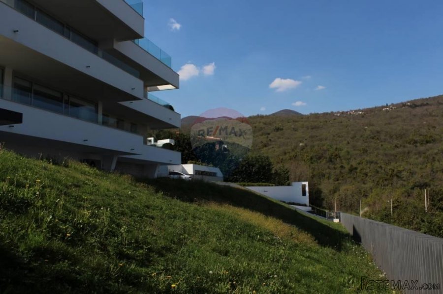EKSKLUZIVNA VILA NA ODLIČNOJ LOKACIJI - 5
