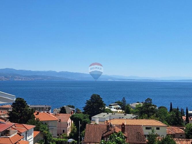 Opatija - kuća s velikom okućnicom, pogled - 2
