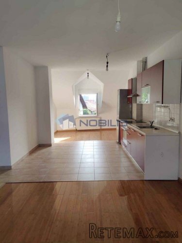 Zagreb, Voltino, 3- sobni stan, 74m2 + garaža i spremište