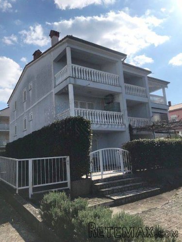 Apartman s prekrasnim pogledom na more!! Njivice! - 4