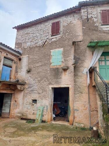 Prodaje se kuća za renovaciju, blizina Tinjana! - 5