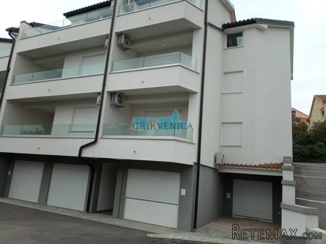 NOVOGRADNJA CRIKVENICA DVOETAŽNI STAN - 100m DO PLAŽE