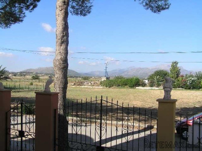 Nice villa situated in a very quiet area of SA Marina...