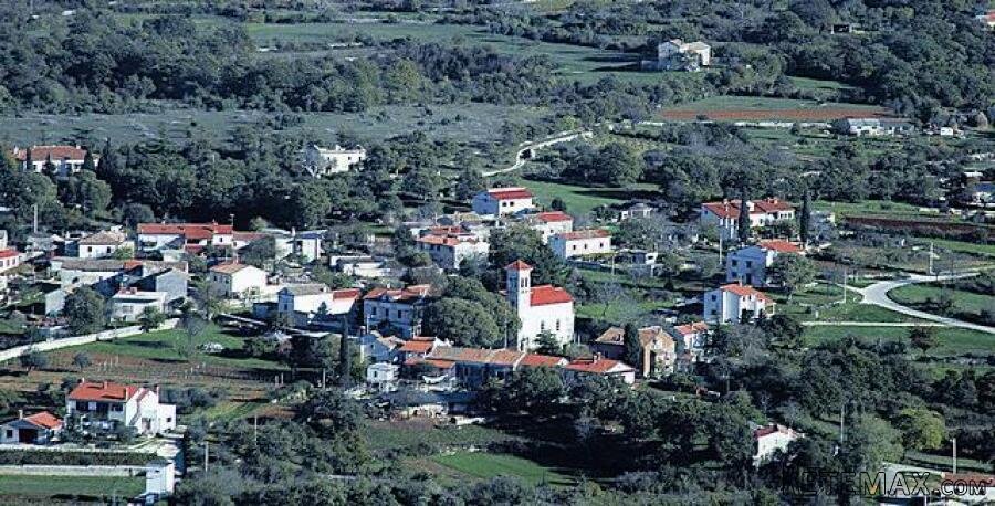 Građevinsko zemljište Brščići - 2