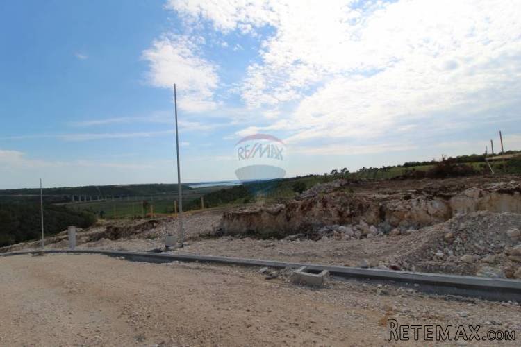 Brtonigla, Zemljište s neponovljivim pogledom za gradnju... - 3